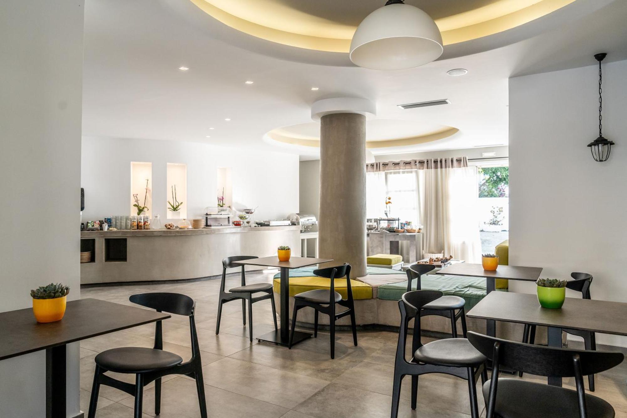 Hippocampus Hotel Kamári Extérieur photo